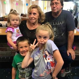 Meet your Posher, Dennis